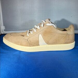 American Rhino suede white horn sneaker unisex